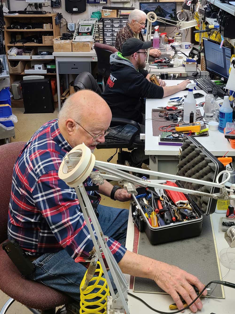 Midwest Systems and Services Provides both on-site service and repair, as well as in-house equipment repair